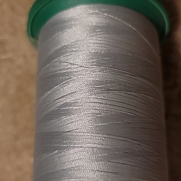 Large Spool Of Embroidery Thread - Picture 2 of 3